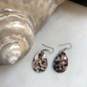 Tiger shell earrings